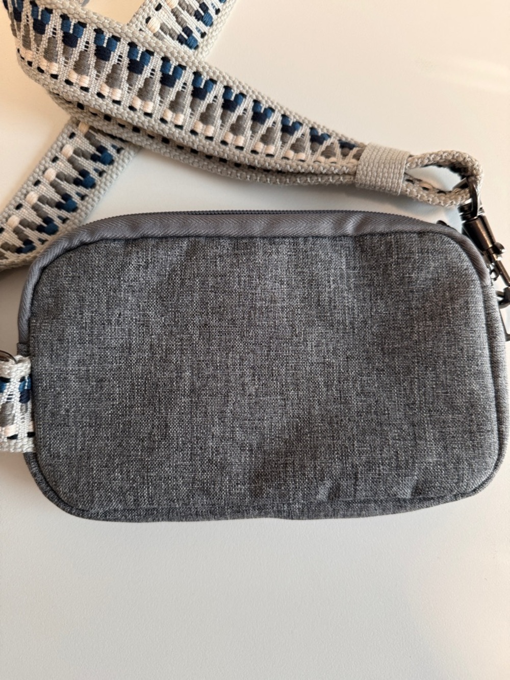 Travelon gray anti-theft with RFID technology crossbody - Picture 2 of 4